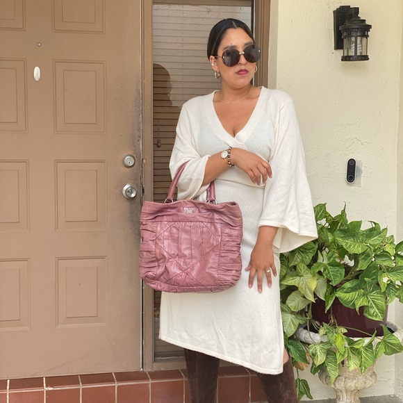 🚫SOLD🚫Authentic $1850 Prada Royal Calf  Tote - Picture 3 of 9